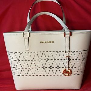 Michael Kors Blossom Pink Tote Bag 💕